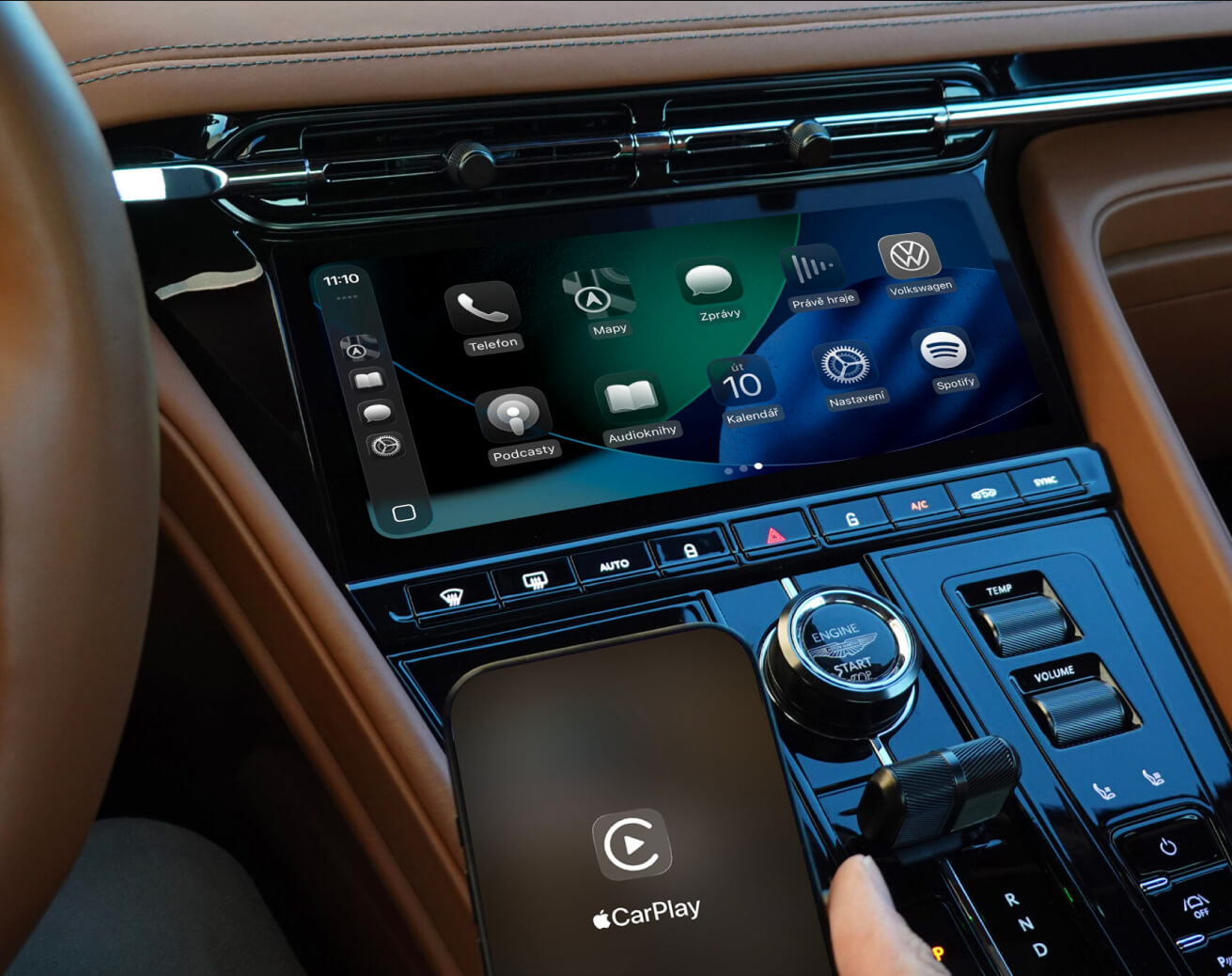 <h4><strong>Interfaccia di CarPlay rinnovata</strong></h4>